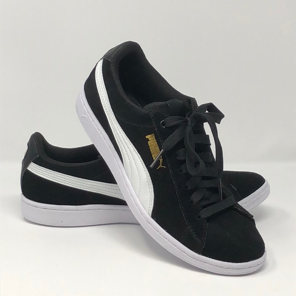 black non slip skechers